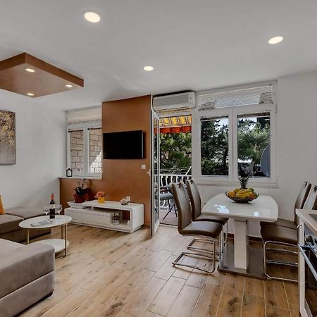 Apartman Meri มาคาร์สกา ภายนอก รูปภาพ